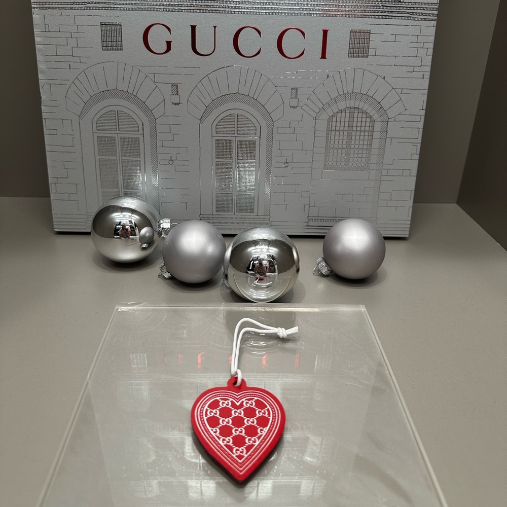 GUCCI 2024 CHRISTMAS ADVENT CALENDAR ORNAMENT DAY 10